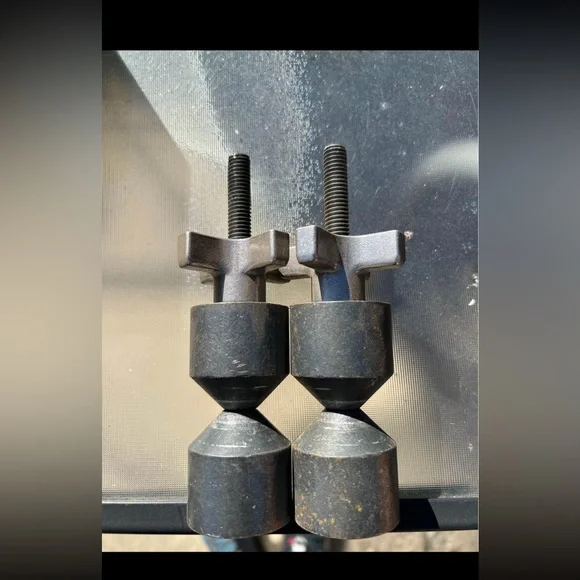 Flange - Picture 1 of 1